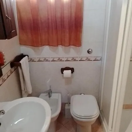 Mastro Renzo Tour Naturalistico Enogastronomico 乡村民宿 *